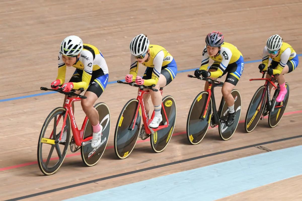 冠的豪强 冠的豪强